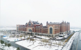 雪中的華中大圣潔而靜謐充滿了樂趣