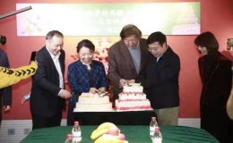 親近生命的根，馮驥才先生八十正青春