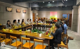 賡續(xù)百廿初心，交流共話成長