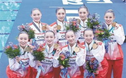  中國花樣游泳隊創(chuàng)造了參加世界大賽的歷史最佳成績