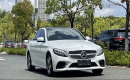 2023款奔馳c260l落地多少，新車價(jià)格32萬起(奔馳c260l裸車價(jià)多少)