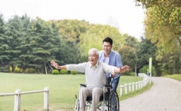 護(hù)理老人一天多少錢(2022全天護(hù)理老人價(jià)格表)